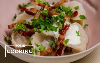 Pelmeni mit Sauerrahm und Speck – Christian Rescher